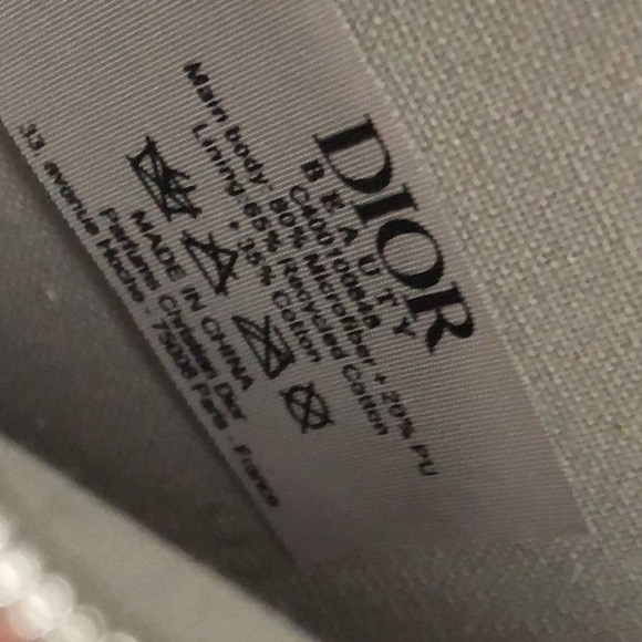 Dior Silver Round Small Pouch Vanity Authentic - Picture 11 of 13